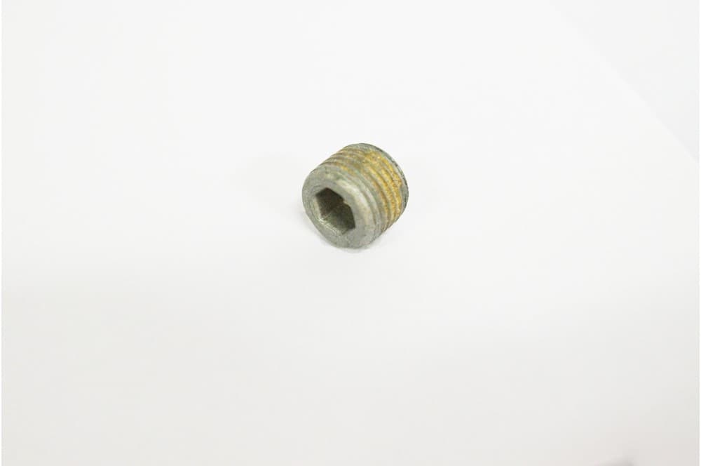 Threaded plug