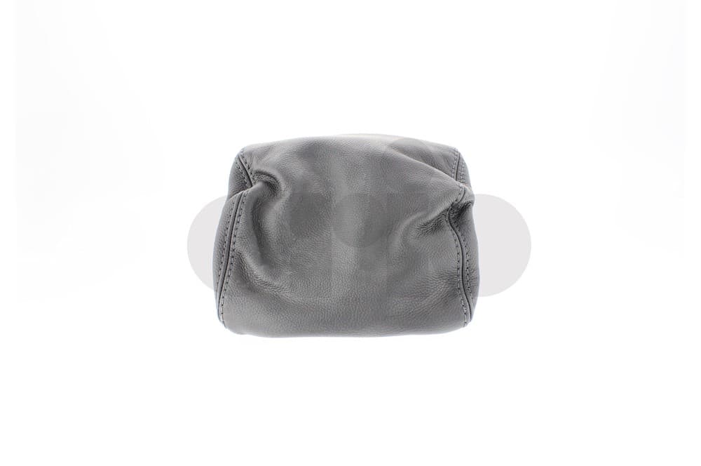 Head restraint cover