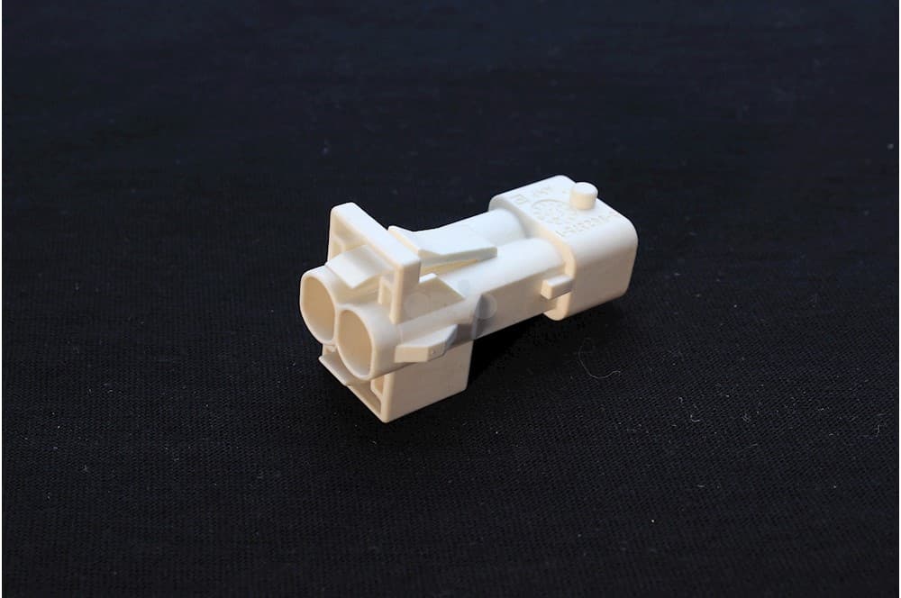 Plug housing