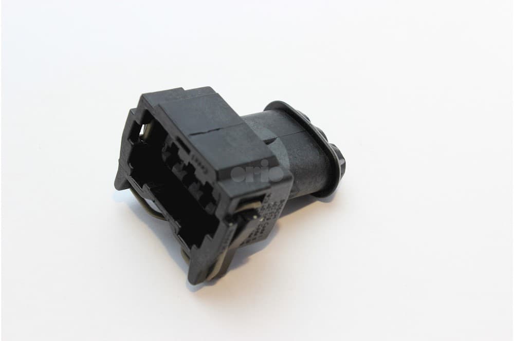 Plug housing