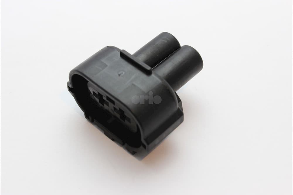 Plug housing