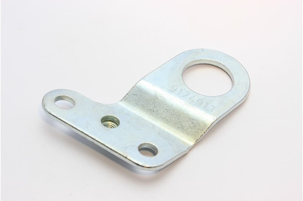 Shackle