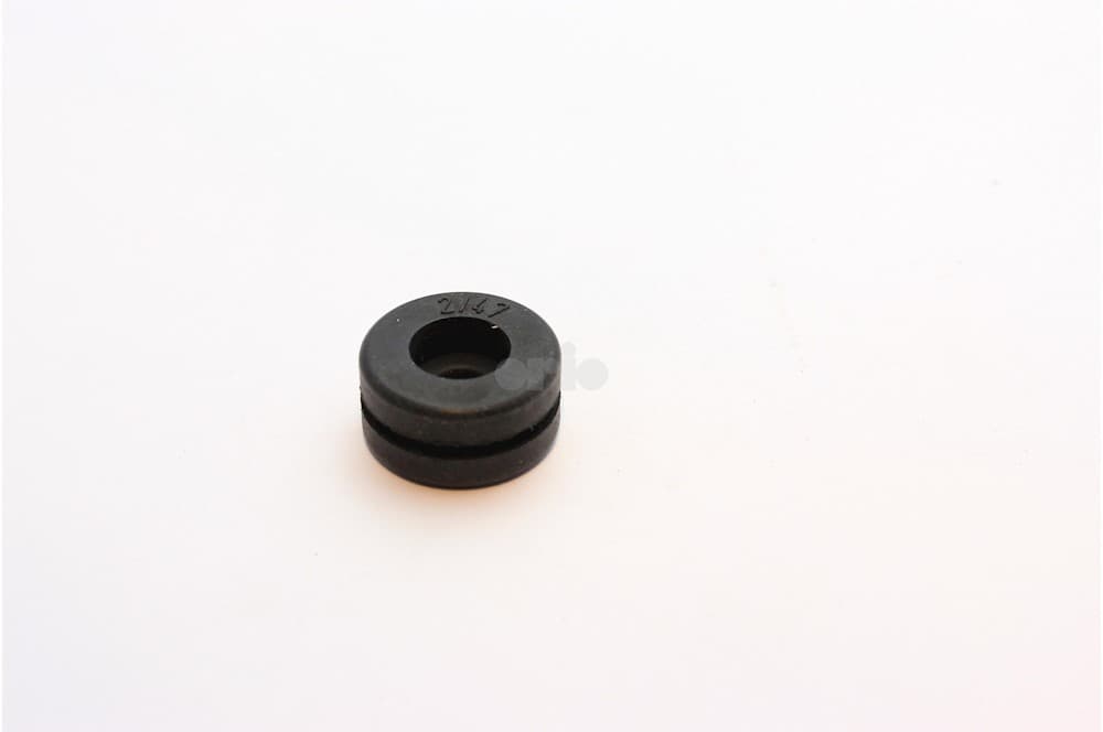 Grommet