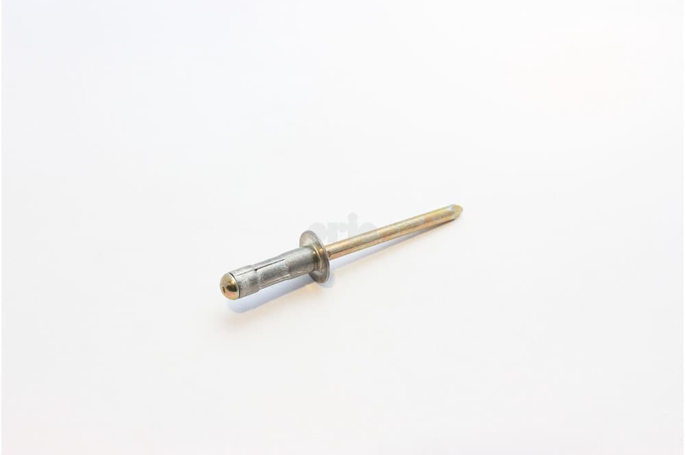 Blind rivet