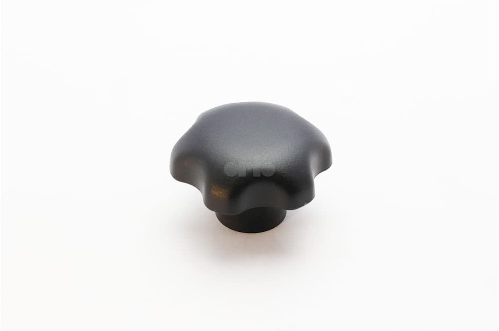 Turning knob, seat back adjustment