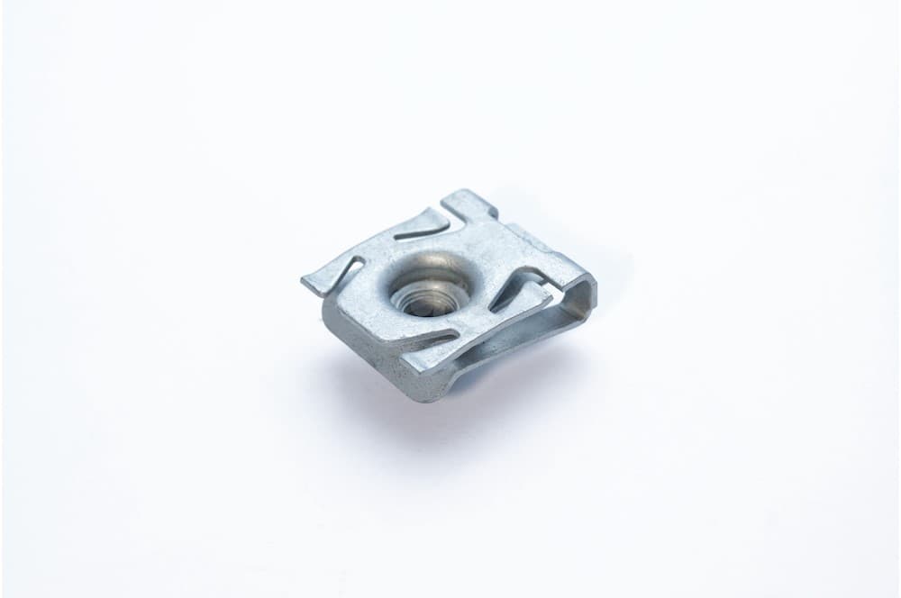 Clip nut