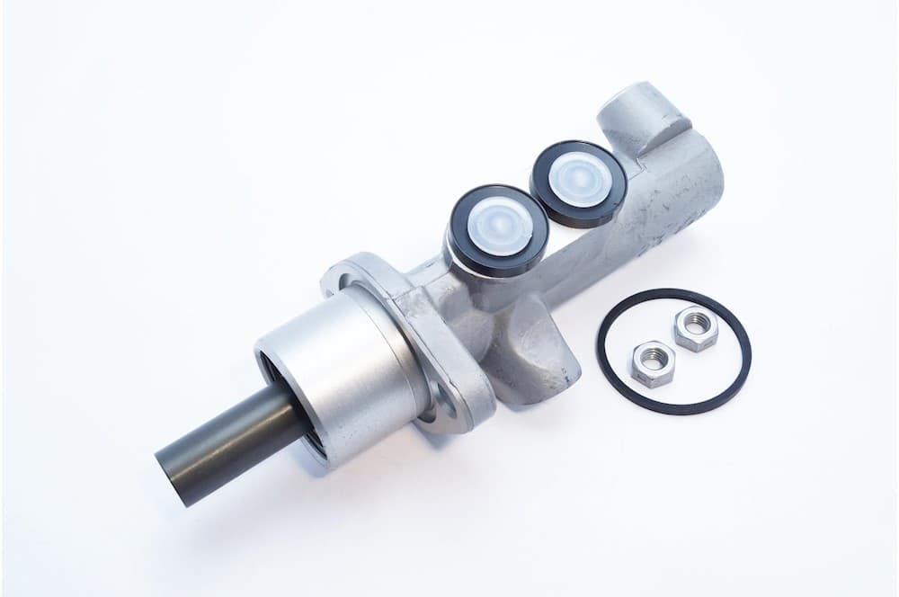 Master cylinder