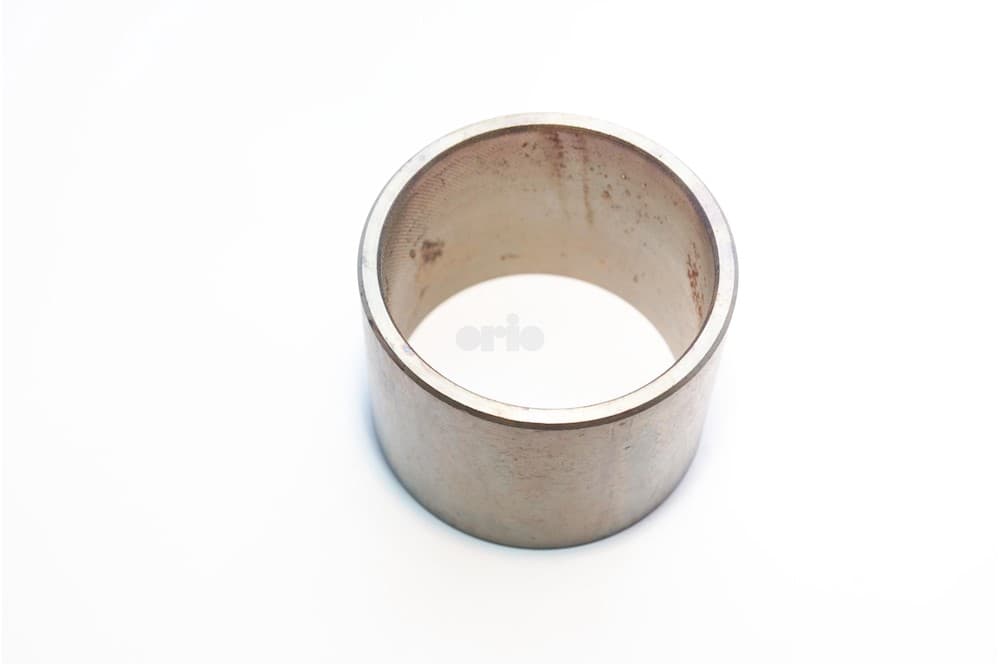 Spacer sleeve
