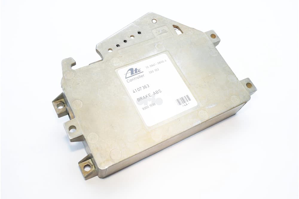 Electronic unit, exchange unit