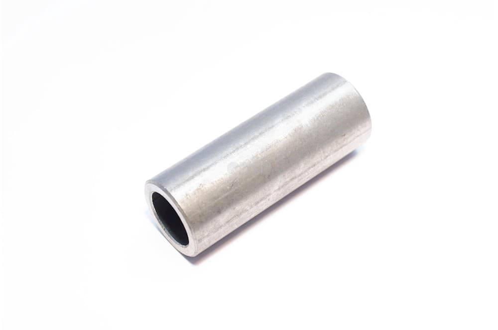 Spacer sleeve